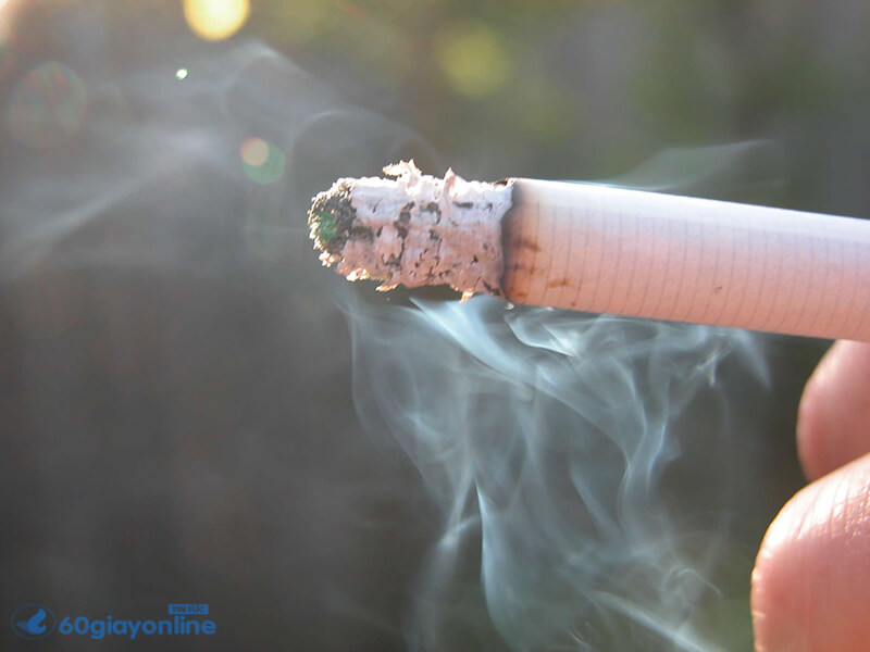 Hút thuốc là khiến cho phổi bị tắc nghẽn